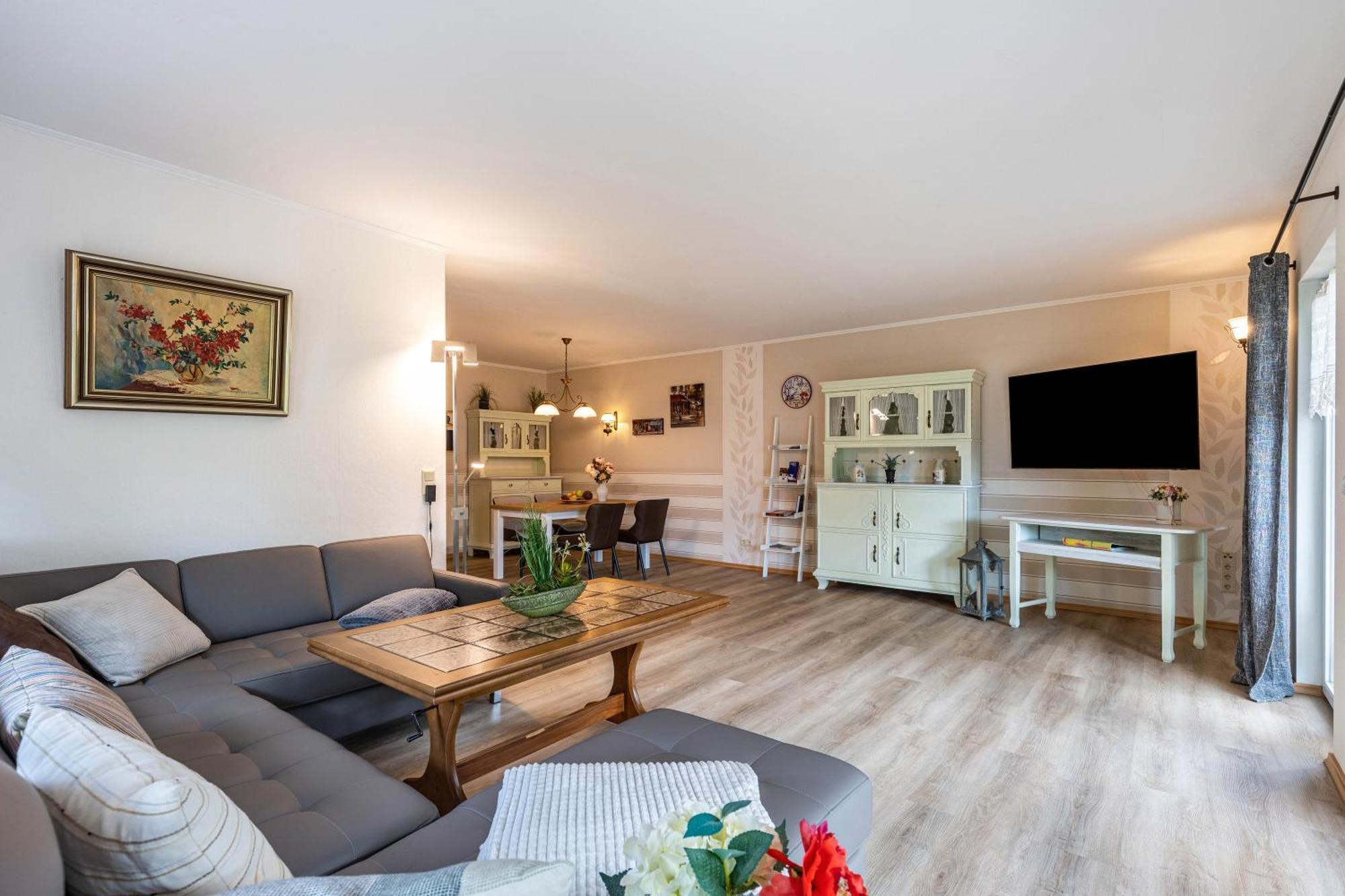 Ferienhaus Jasmin 네우루핀 외부 사진